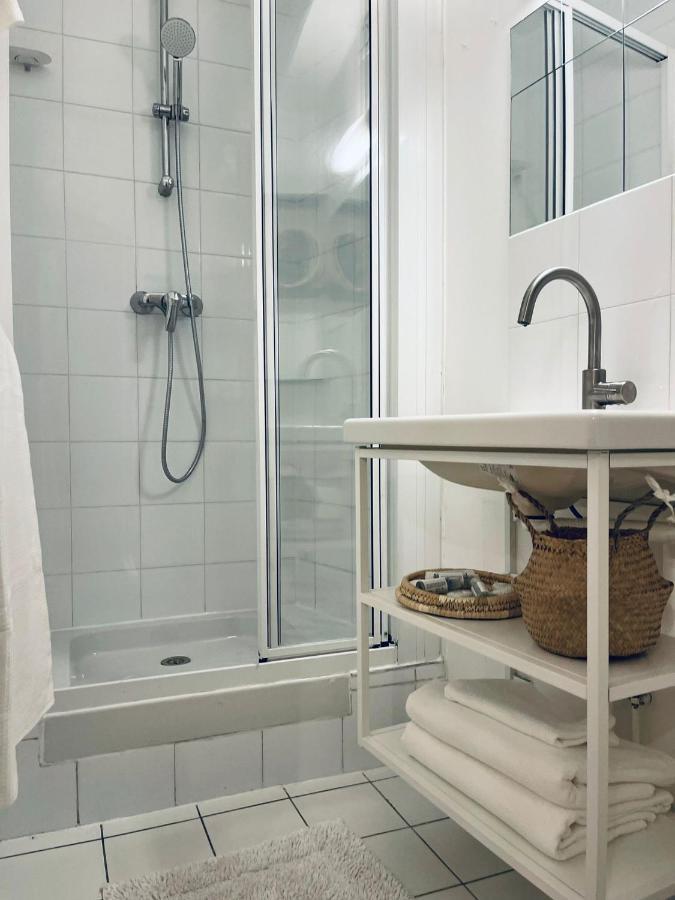 Chic Apartment On The Famous Shopping Rue Du Faubourg Saint-Honore Street Paris Exterior foto